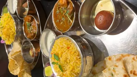 Lucknow Best Unlimited Food Shop