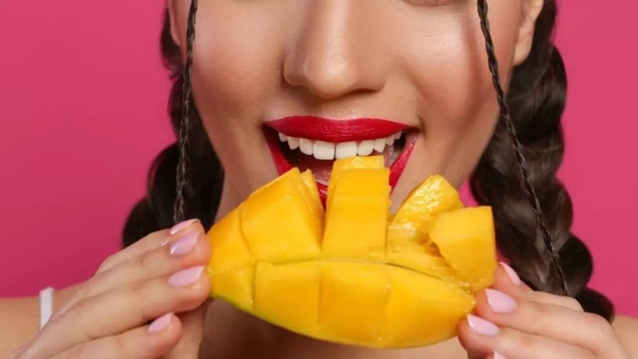Mango Benefits: आम में छिपे हैं कई गुण, जानें खाने के 7 फायदे