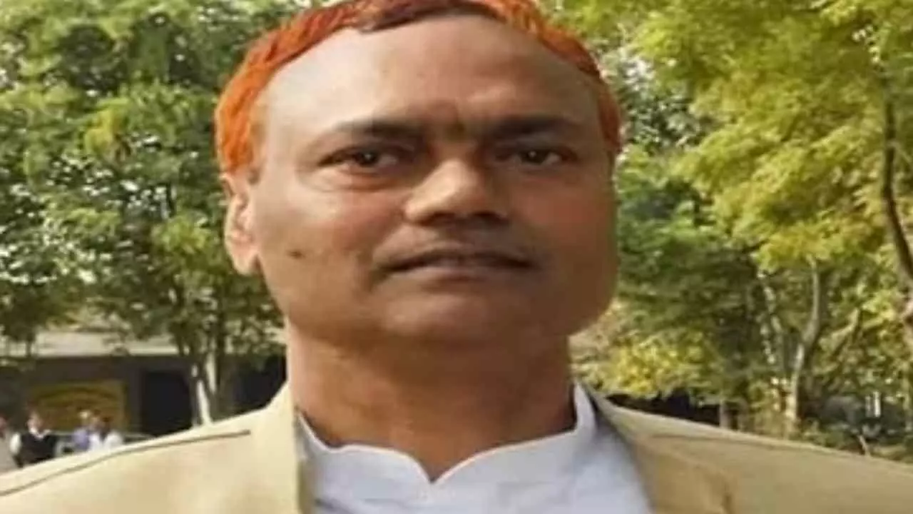 Balrampur news :  सपा के पूर्व विधायक आरिफ अनवर की गिरफ्तारी हाईकोर्ट ने लगाई रोक, जानिये क्या है पूरा मामला