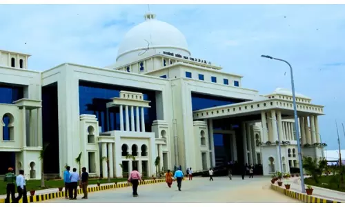 AKTU: अब हिंदी में भी होगी B.tech की पढ़ाई, 753 कॉलेजों के लिए निर्देश जारी