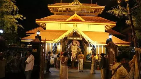 Delhi Famous Unique Temple, Uttara Guruvayurappan Delhi Famous Unique Temple, Uttara Guruvayurappan