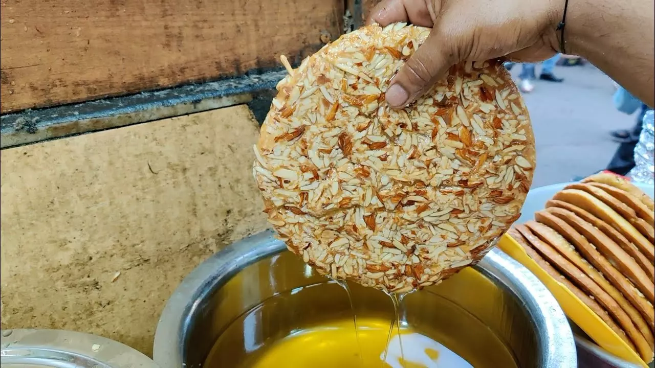 Jaipur Famous Sheermal Roti