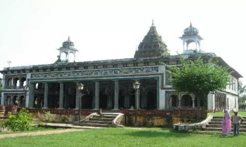Bihari Ji Temple Buxar
