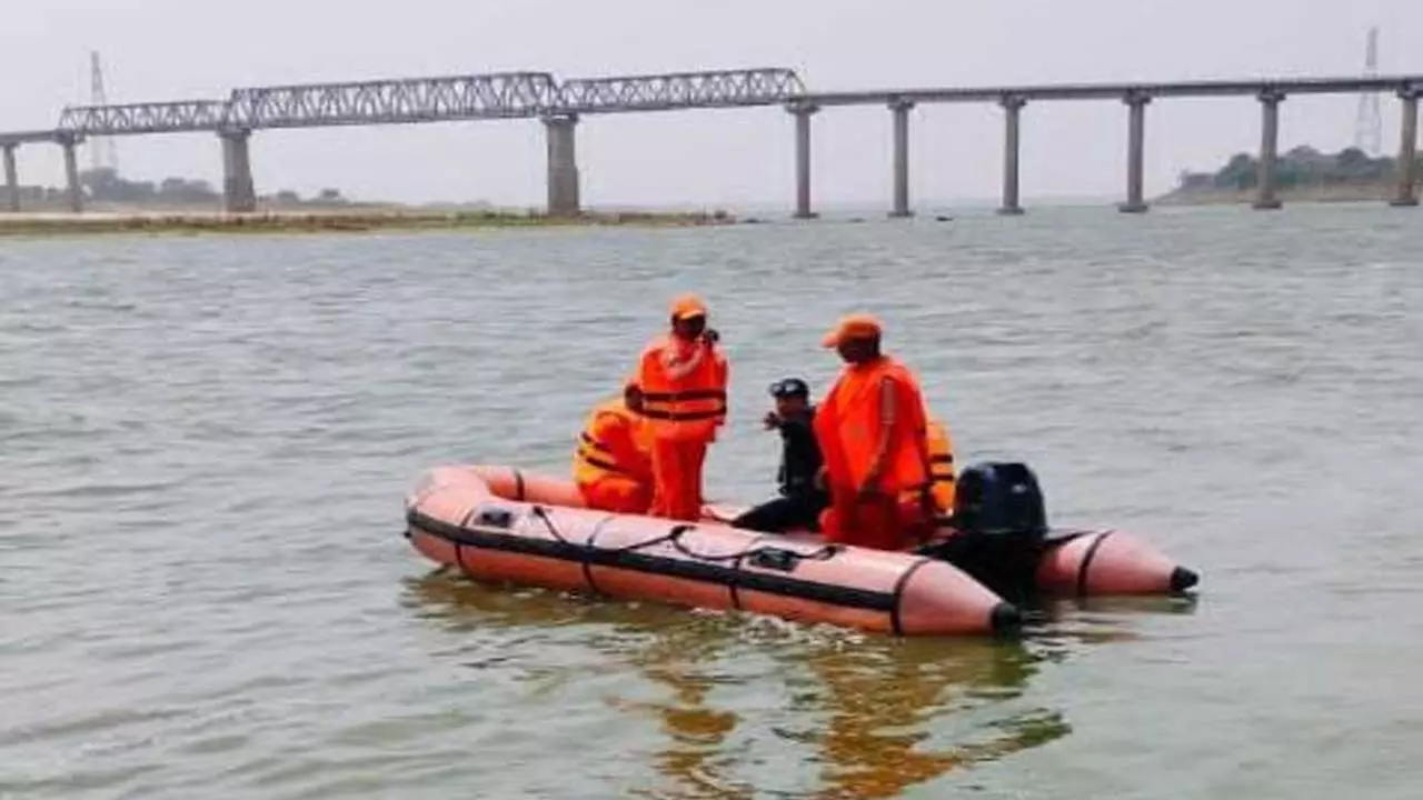 Child coming from maternal home drowns in river Ganga, NDRF rescue operation continues