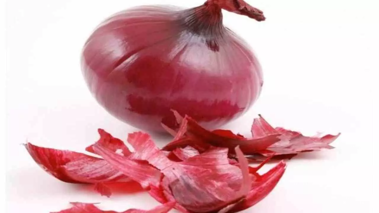 Benefits Of Onion Peels