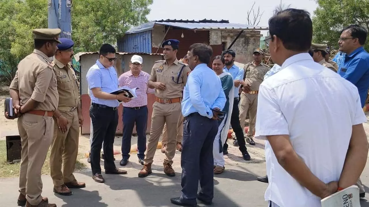Nomination in Chandauli, DM SP inspected the site