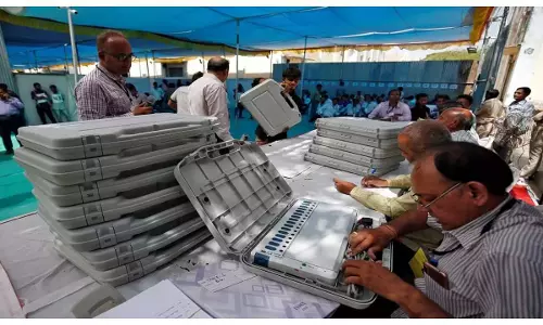 Election 2024: क्या होगा, यदि चुनाव में दो उम्मीदवारों को मिलें बराबर वोट? जानिए नियम