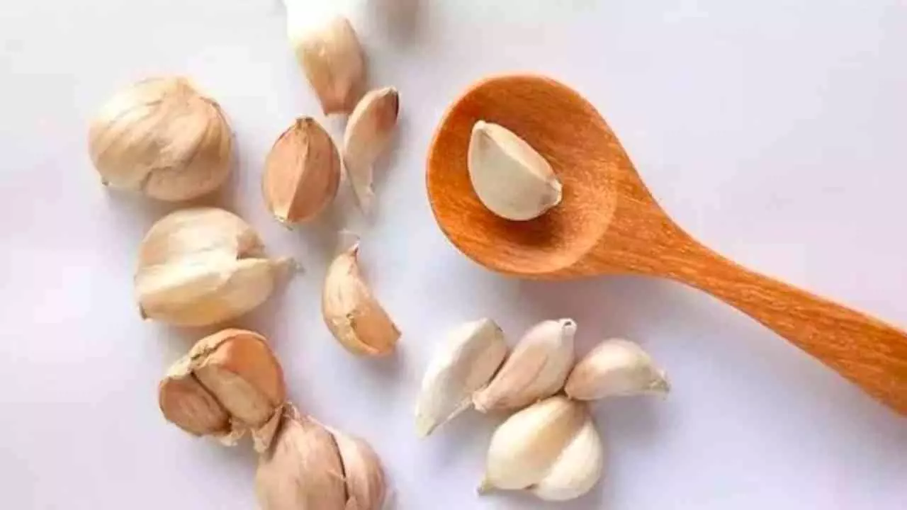 Easiest Way To Peel Garlic