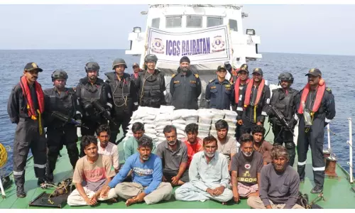 NCB और ATS की बड़ी सफलता, गुजरात से 602 करोड़ की ड्रग्स के साथ 14 पाकिस्तानी गिरफ्तार