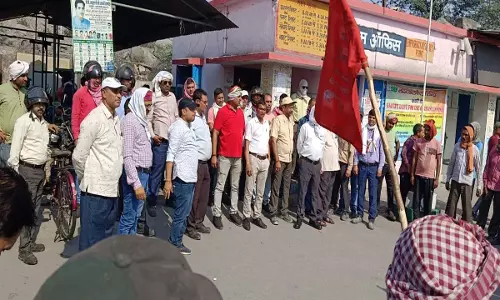 Coal workers protested against many issues including corruption, illegal coal loading