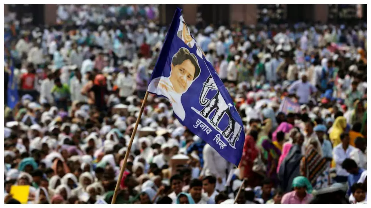 Loksabha Elections: मोहनलालगंज में 2004 से हर बार रनर अप रही BSP, अब तक नहीं खुला खाता
