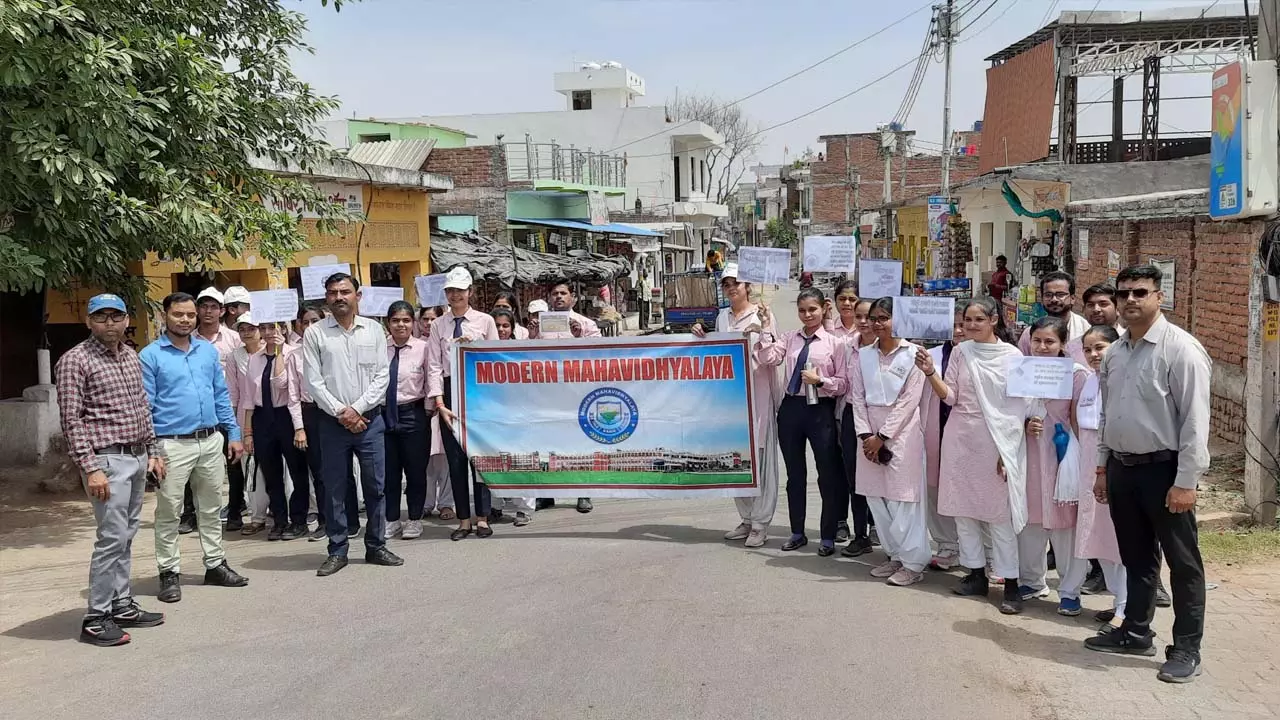 Trainees of Modern College organized a voting awareness rally and made the villagers aware about voting