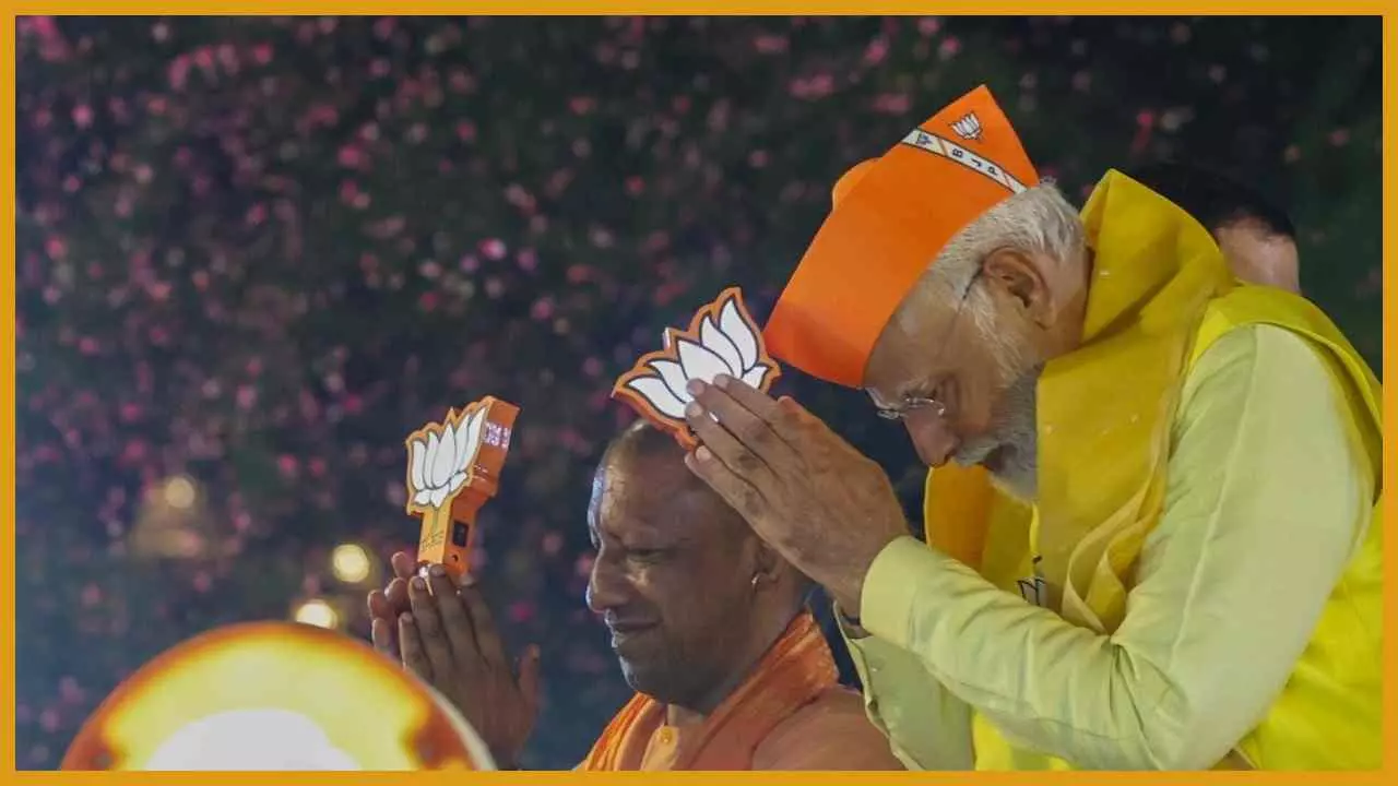 अयोध्या में रोड शो के बाद पीएम मोदी ने रामनगरी के लोगों का किया अभिनंदन, कही ये बड़ी बात