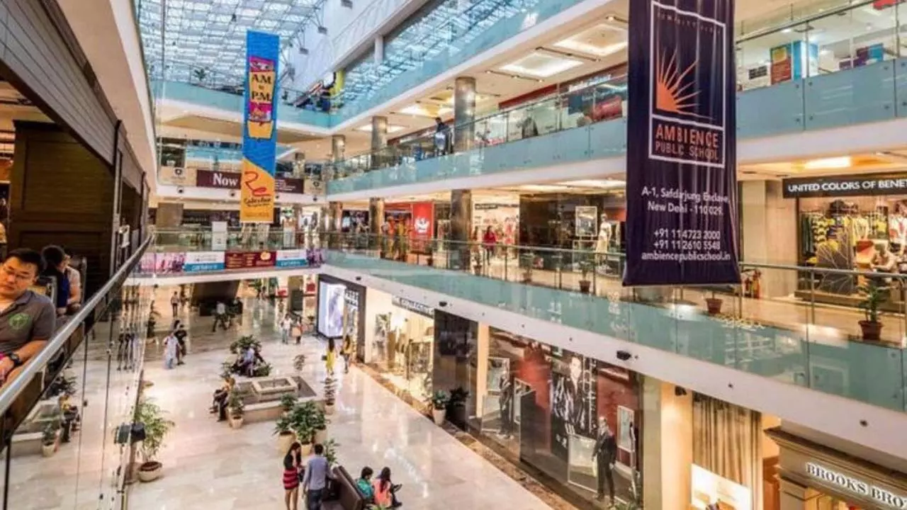 Deserted shopping mall, vacant space increased by 59 percent