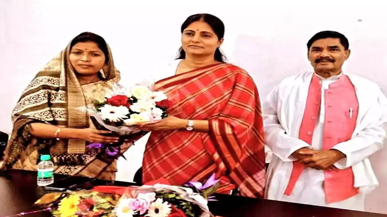 UP Lok Sabha Election 2024 : रॉबर्ट्सगंज सीट को लेकर कोल परिवार में छिड़ा घमासान, बहू नहीं छोटे बेटे को लड़ाना चाहते हैं सांसद पकौड़ी लाल... 3 1722859 robertsganj lok sabha seat apna dal s news 109941734