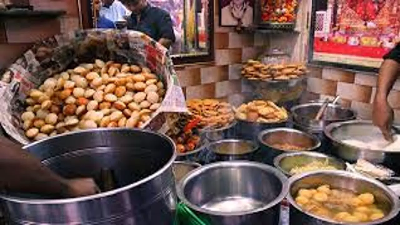 Agra Famous Golgappa