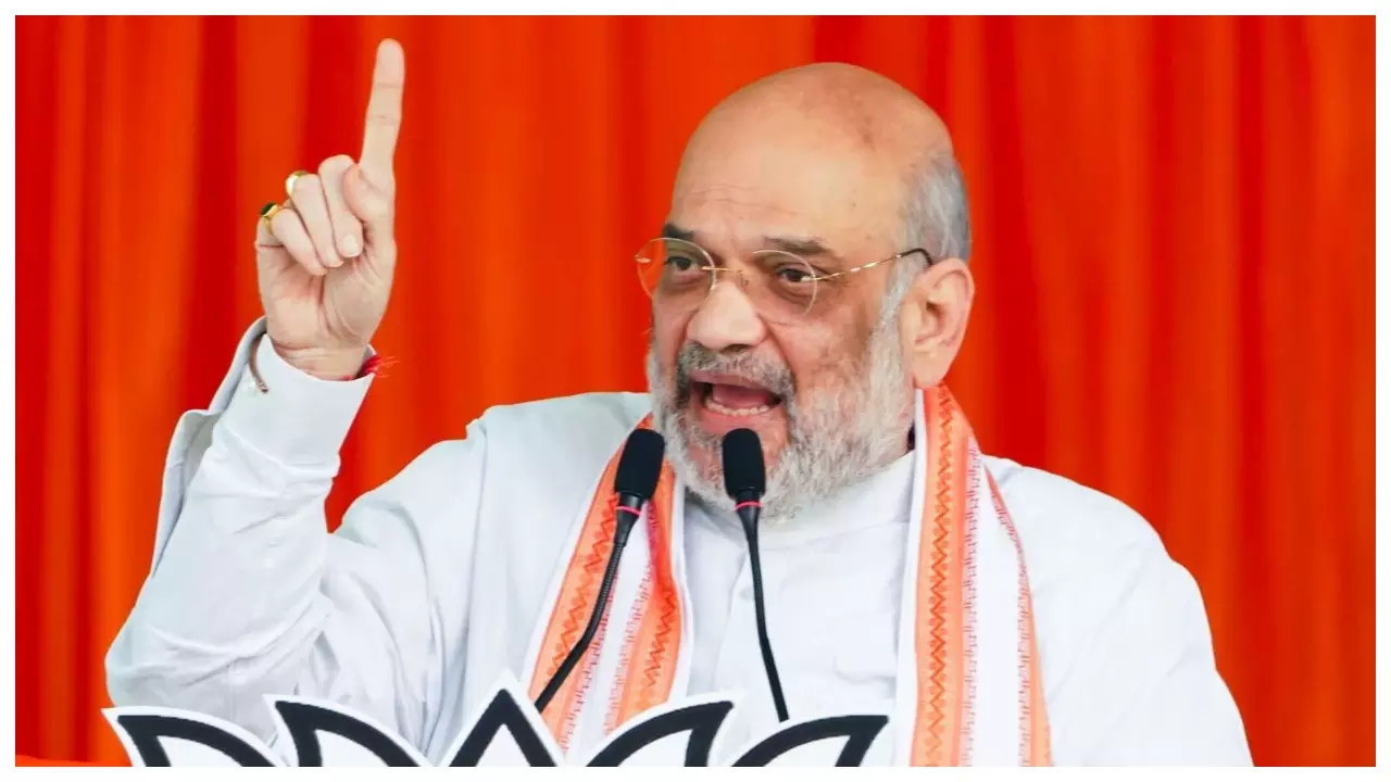 “PM मोदी ही देश का नेतृत्व करते रहेंगे इसमें कोई कन्फ्यूजन नहीं”, तेलंगाना में बोले गृहमंत्री शाह