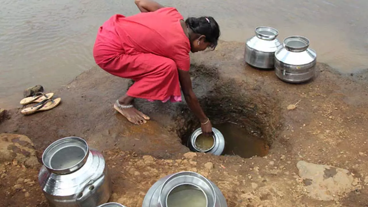 Drinking water crisis deepens in Banda due to drying of Ken river, water supply 3 MLD less than required