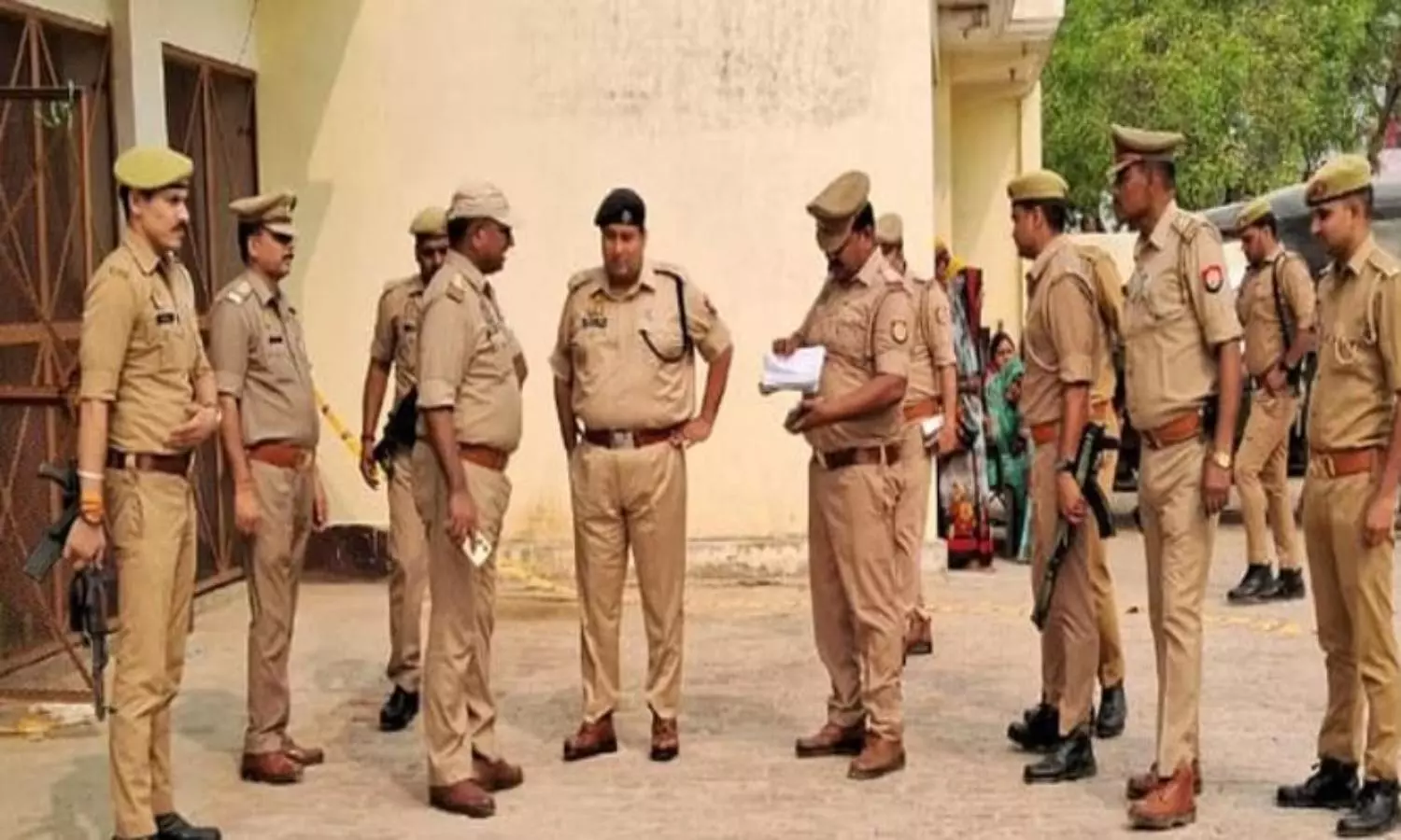 Sitapur Murder Case : सीतापुर हत्याकांड में नया मोड़, इस वजह से बड़े भाई अजीत ने 6 लोगों को उतारा मौत के घाट.... 3 1725435 sitapur news1