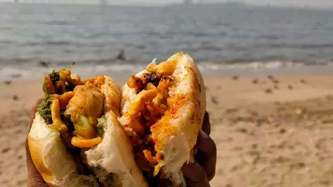 Mumbai Famous Vada Pav, most hyped Mumbai Famous Vada Pav, most hyped