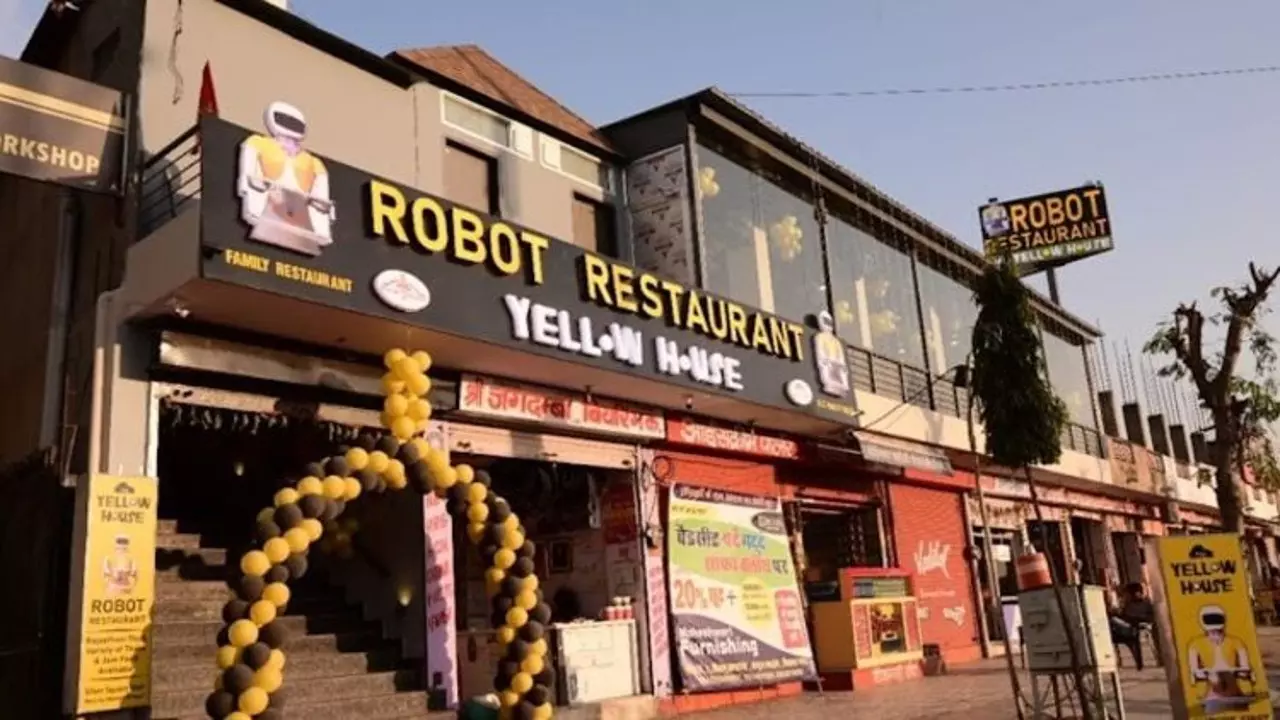 The Yellow House Robot Restaurant