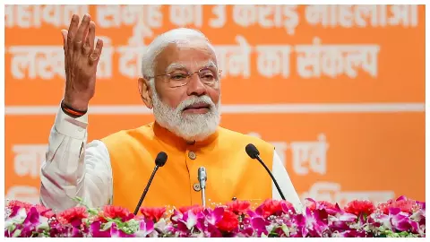 भदोही में TMC पर बरसे PM मोदी, बोले- “इनके विधायक कहते हैं कि हिंदुओं को गंगा में डूबा देंगे”