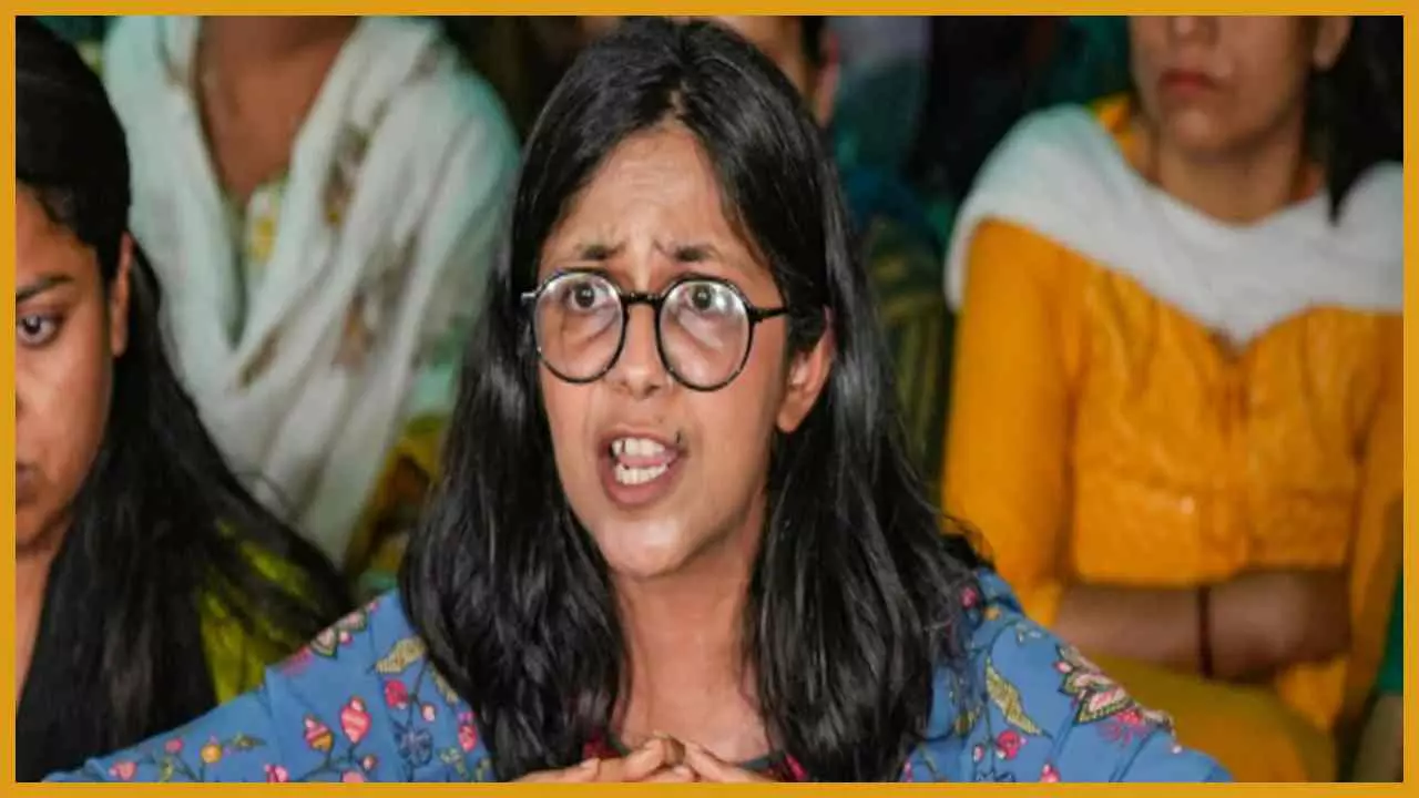 Swati Maliwal : स्वाति मालीवाल पहुंची तीस हजारी कोर्ट, केजरीवाल के निजी सचिव पर लगाए कई गंभीर आरोप