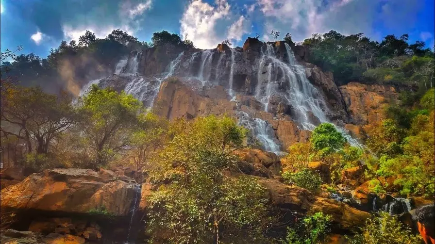 Handawada Waterfalls