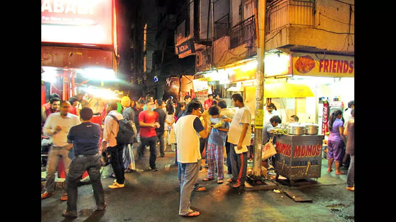 Late Night Food Point In Delhi