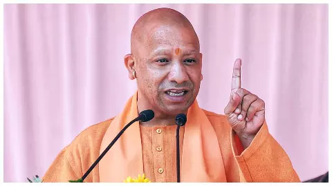 चंडीगढ़ में गरजे CM योगी, बोले- “अगर दंगे हुए तो उल्टा टांग दूंगा”