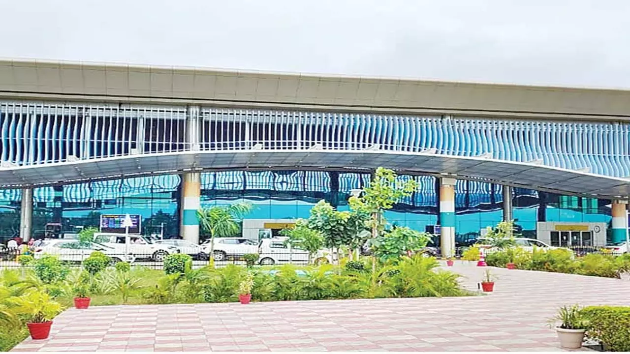 Prayagraj Bamrauli Airport