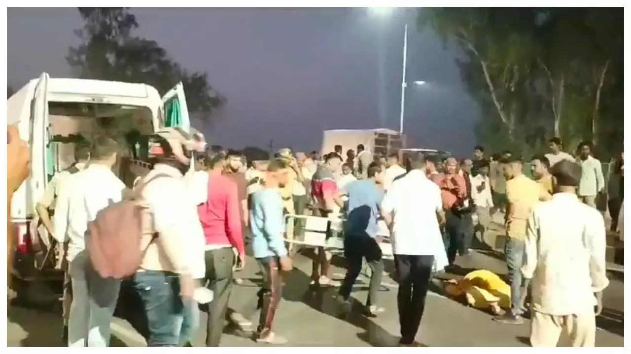 Kanpur Road Accident