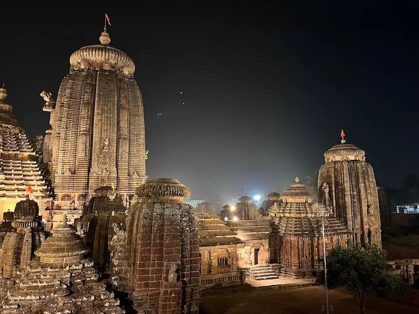 Odisha Famous Lingraj Temple | Odisha Tourism News in Hindi Samachar |  Tourism की ताज़ा खबरे हिन्दी में | Odisha ब्रेकिंग और लेटेस्ट न्यूज़ in  Hindi Newstrack | Odisha Lingraj Temple: भुवनेश्वर