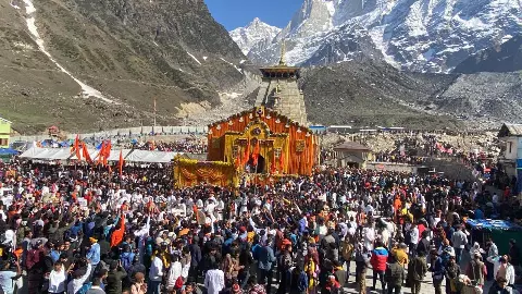 Increasing crowd needs and difficulties at religious tourist places India tourist places