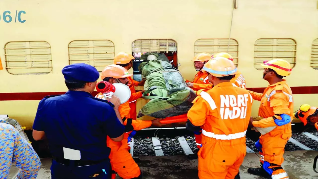 Train coach of Summer Special overturned in Orai goods shed, one passenger died, five injured