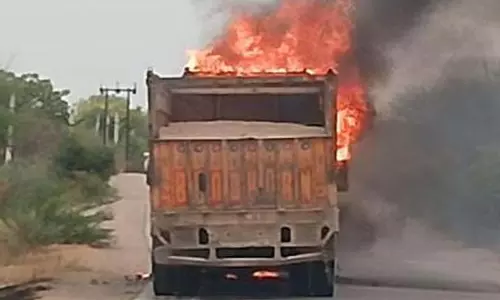 Young man dies on the spot in collision between truck and bike