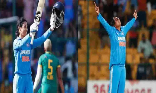 Smriti Mandhana,  Asha Shobhana