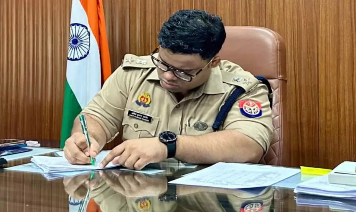 Kannauj SP Amit Kumar Anand changed the posts of policemen to improve law and order