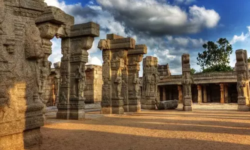 Lepakshi Temple