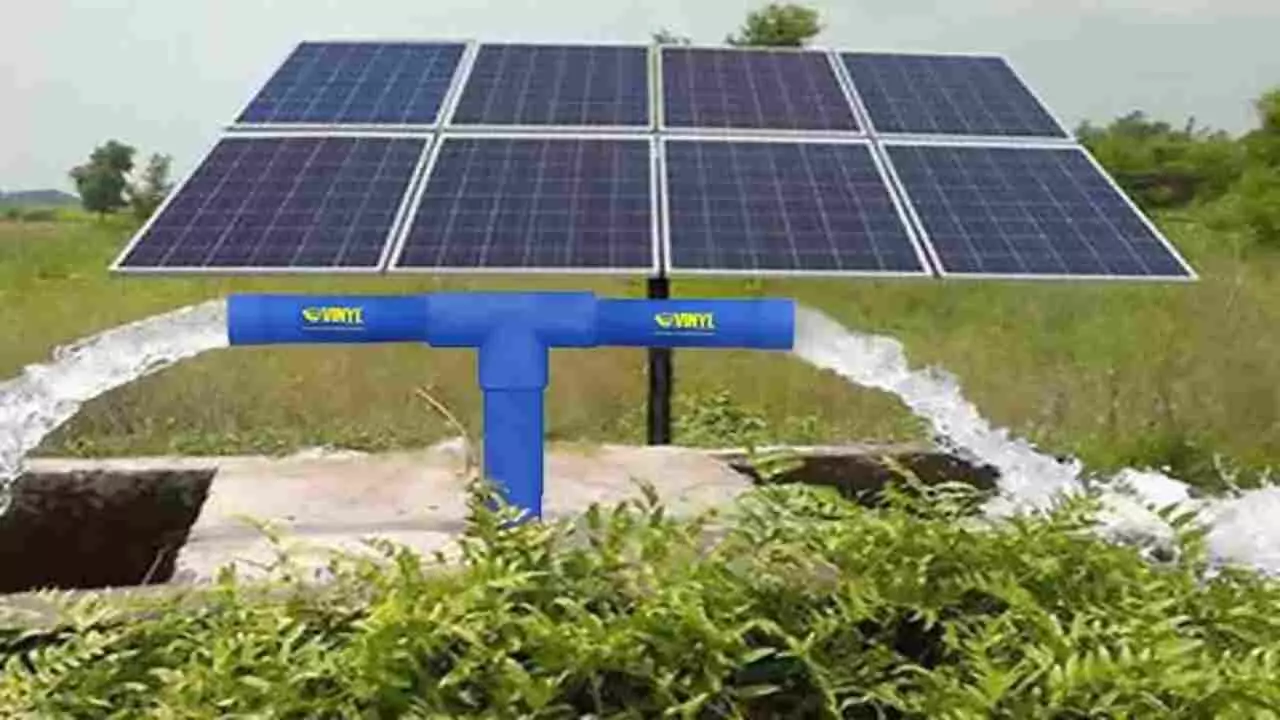 Jhansi News: सौर ऊर्जा से चलेंगे ट्यूबवेल, किसान कर सकेंगे कमाई भी