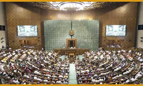 Parliament Session : लोकसभा के सत्र नई उम्मीदों को पंख लगाये