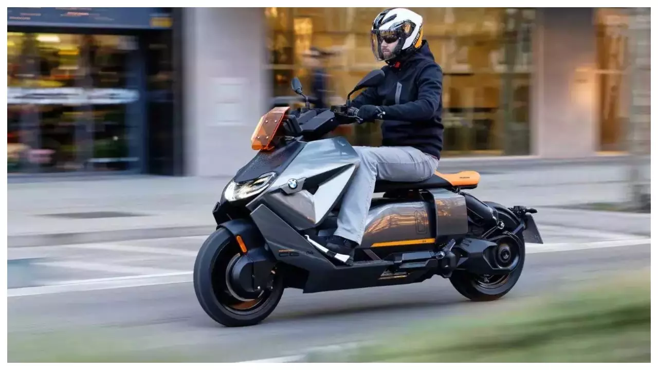 BMW CE-04  Electric Scooter