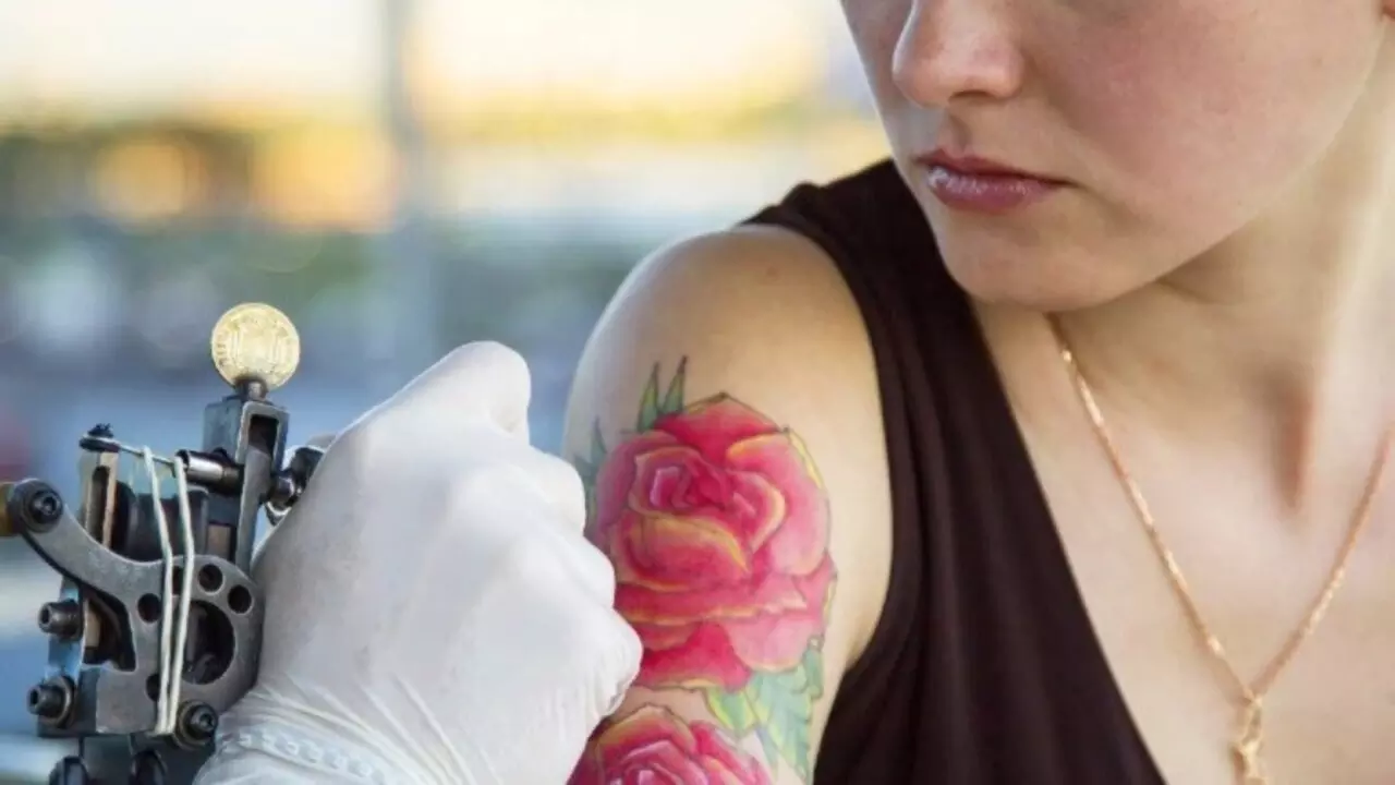 Tattoo Preparation: टैटू बनवाने से पहले ये सावधानियां जरूरी, ध्यान न देने पर होगा पछतावा