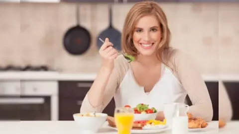Breakfast Idea: बस 10 मिनट में बनाएं ये हेल्दी और टेस्टी ब्रेकफास्ट, देखें रेसिपी