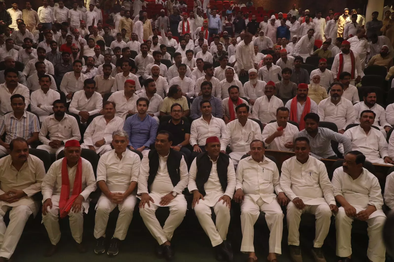 UP Politics : प्रदेश के CM बनना चाहते हैं ब्रजेश पाठक, सपा मुखिया अखिलेश यादव ने किया बड़ा दावा 4 1757940 whatsappimage2024 07 04at24622pm