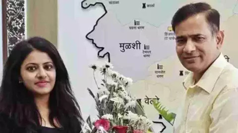 IAS Pooja Khedkar IAS Pooja Khedkar