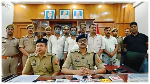 पुलिस गिरफ्त में आरोपी: