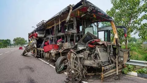 Expressway Accident in Unnao