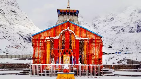 Kedarnath News: केदारनाथ में गैर-हिंदुओं के प्रवेश पर लग सकता है प्रतिबंध, बैन को लेकर बीजेप-कांग्रेस में मचा टकराव Kedarnath News: केदारनाथ में गैर-हिंदुओं के प्रवेश पर लग सकता है प्रतिबंध, बैन को लेकर बीजेप-कांग्रेस में मचा टकराव