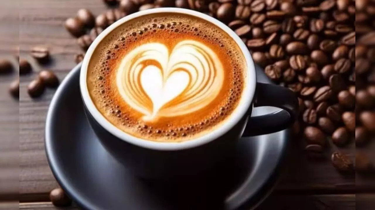 Coffee Pine Ke Fayde: डेली कॉफी पीने के 10 फायदे, इनके बारे में तो शायद ही पता होगा